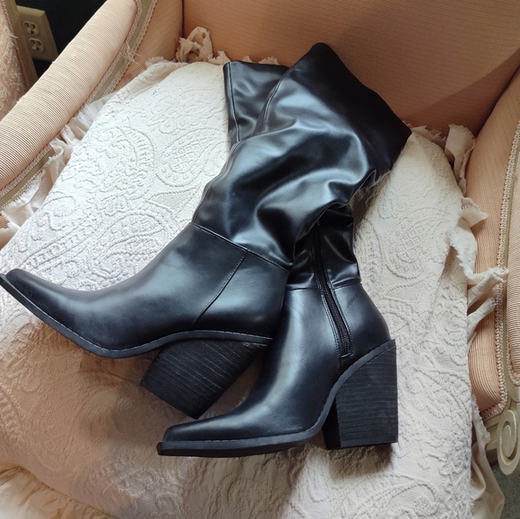 Charles by Charles David Wire Boot Black Faux Leather Slouchy Knee High - Picture 4 of 5